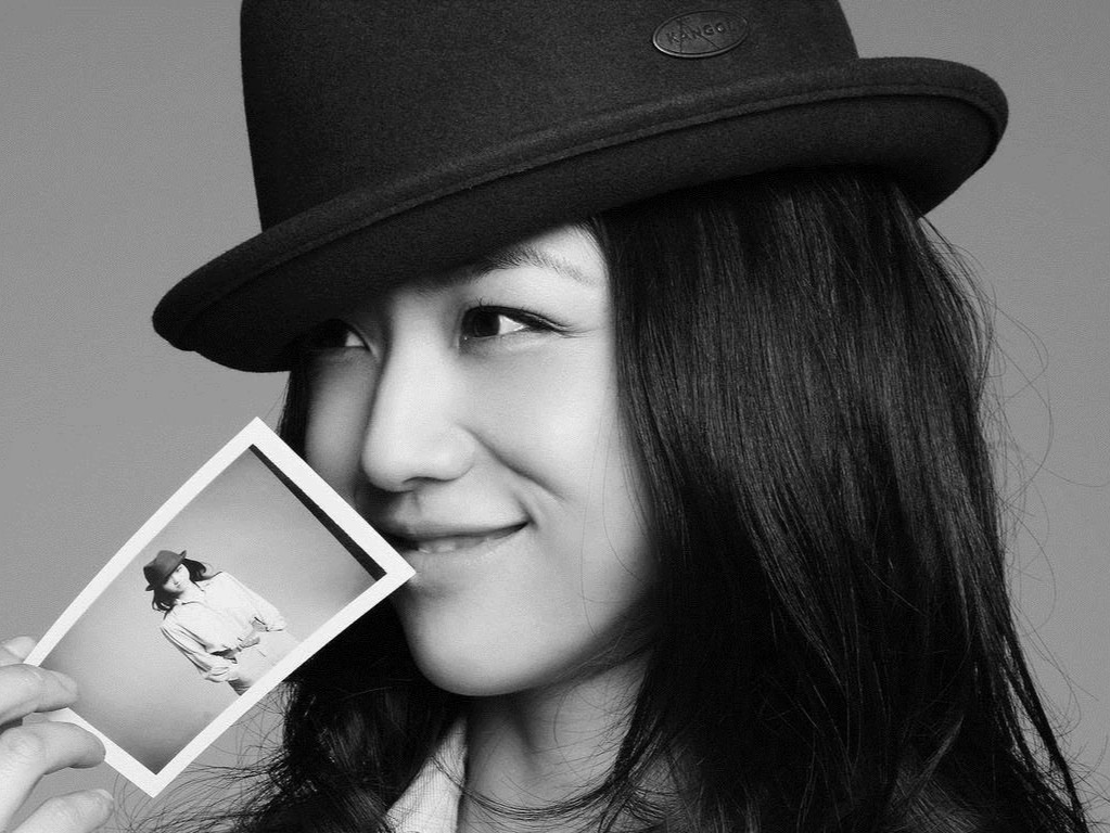 汤唯红地毯争艳，性感知性美获韩网友点赞