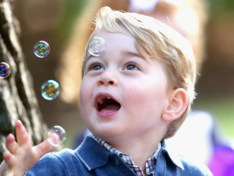 乔治小王子小名是“阿奇”？