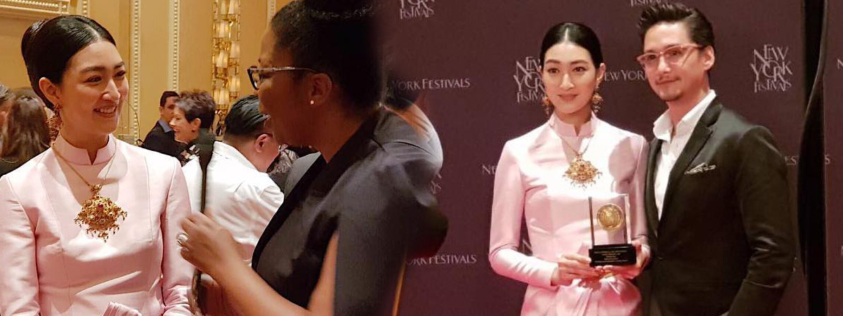 Pancake着泰服领奖，说很自豪自己带有泰国特色 