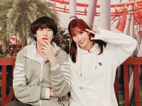 金希澈&bull;Momo被爆“2年恋情”过去合照引争议