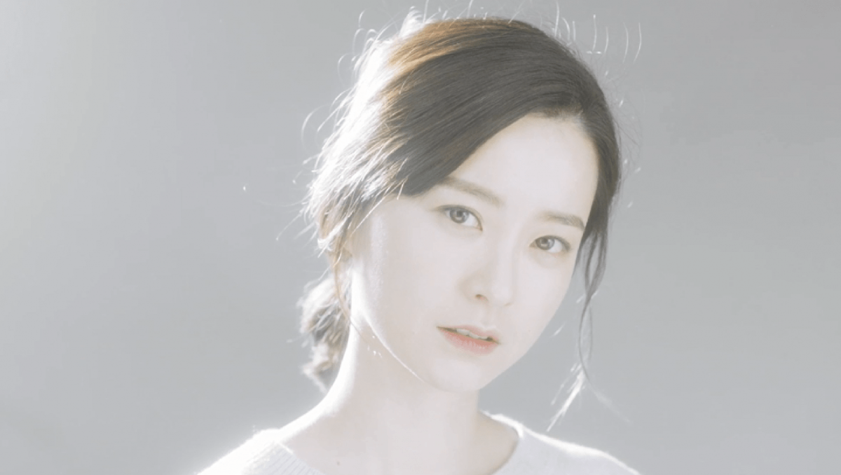 郑裕美:曾患舞台恐慌症的演戏天才