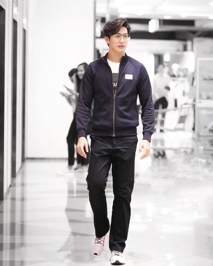 push和jui不打算为对方购买生日礼物的原因竟是为了做这件事