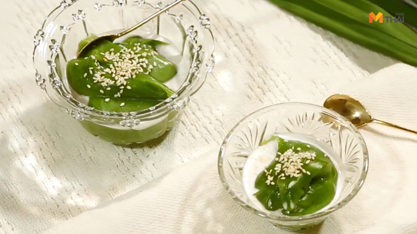 "香兰叶椰汁糕"泰国传统糕点 口感香甜软糯