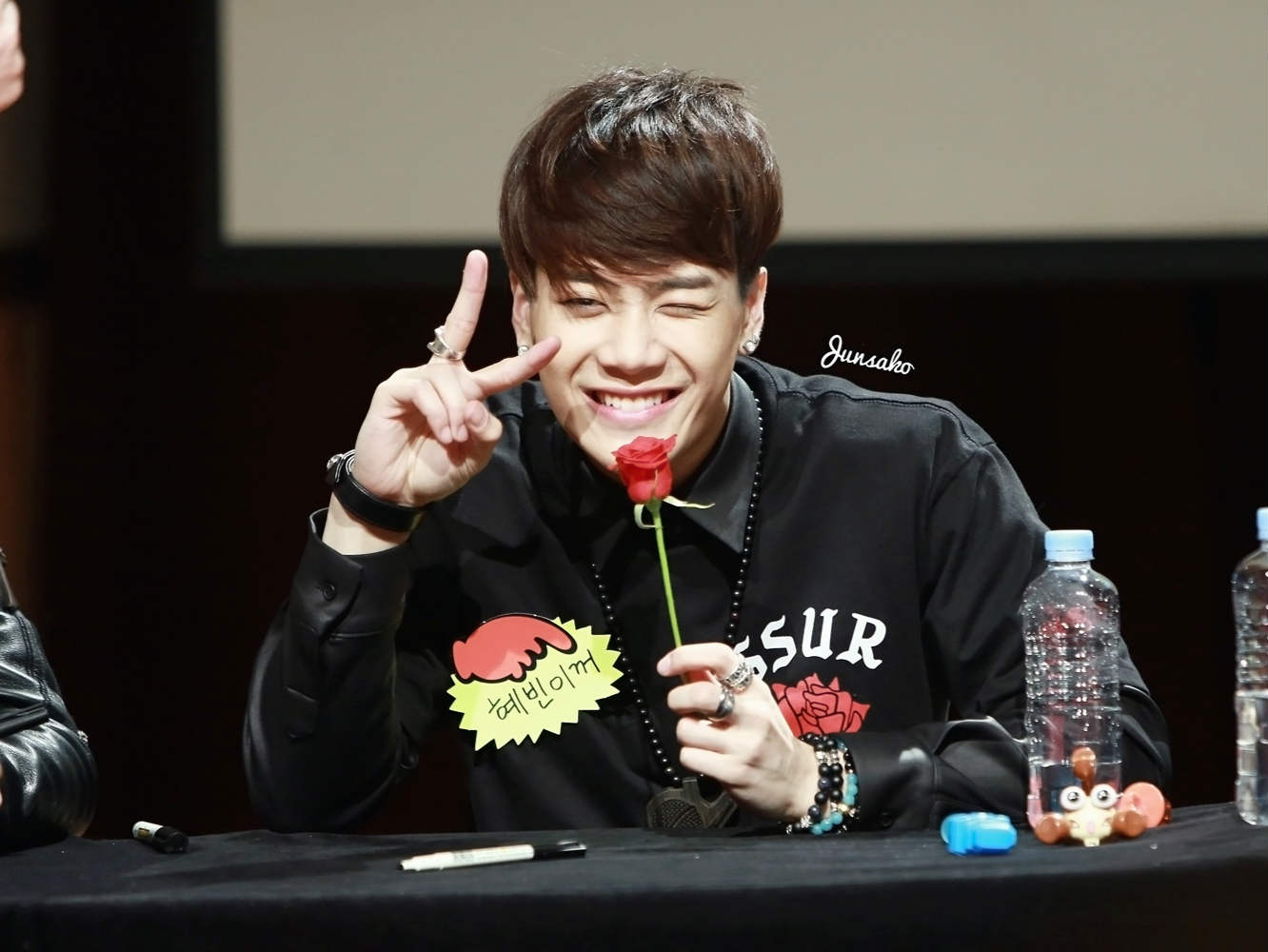 王嘉尔，怎么会有这么sweet的男孩子？！