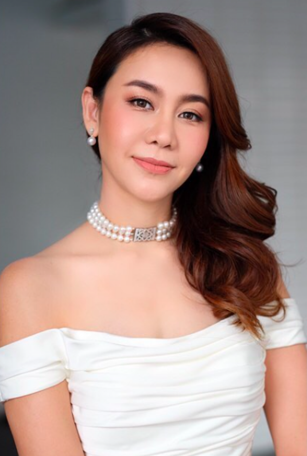 信仰伊斯兰教的15位明星,不一样的打扮,一样的美丽