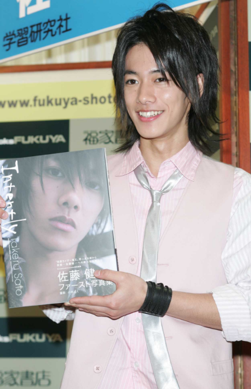 佐藤健 稳扎稳打走出的顶级演员路 日本俳优 沪江日语