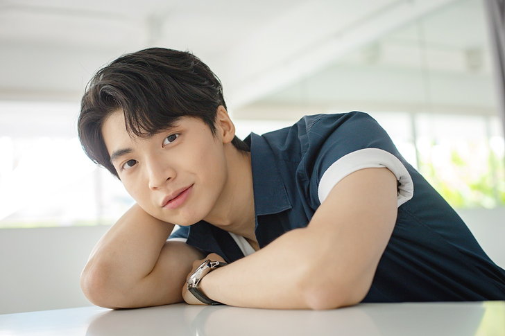 泰国男星pond,一位集帅气和实力于一身的朱拉学霸