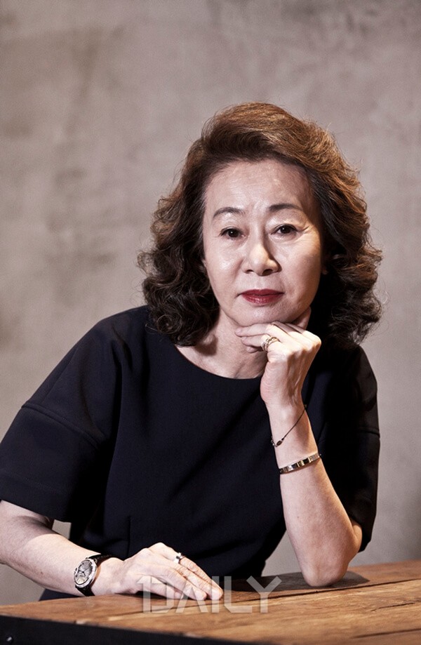 韩国老戏骨女演员图片