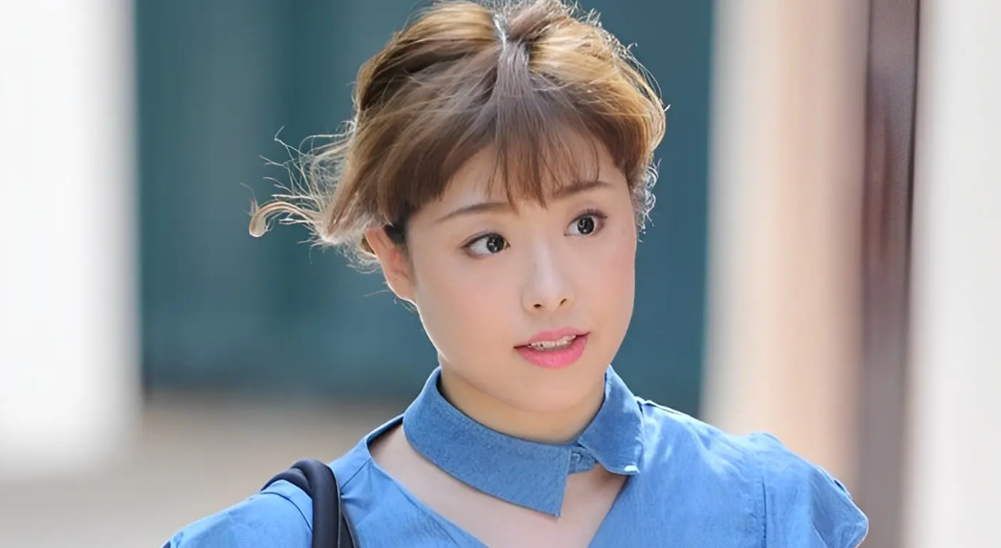 日语原版小说下载_25岁日本女演员突发坠楼身亡!生前遭公司前辈霸凌?