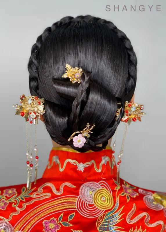 中式新娘妆:尚野新娘班演绎复古风秀禾新娘造型