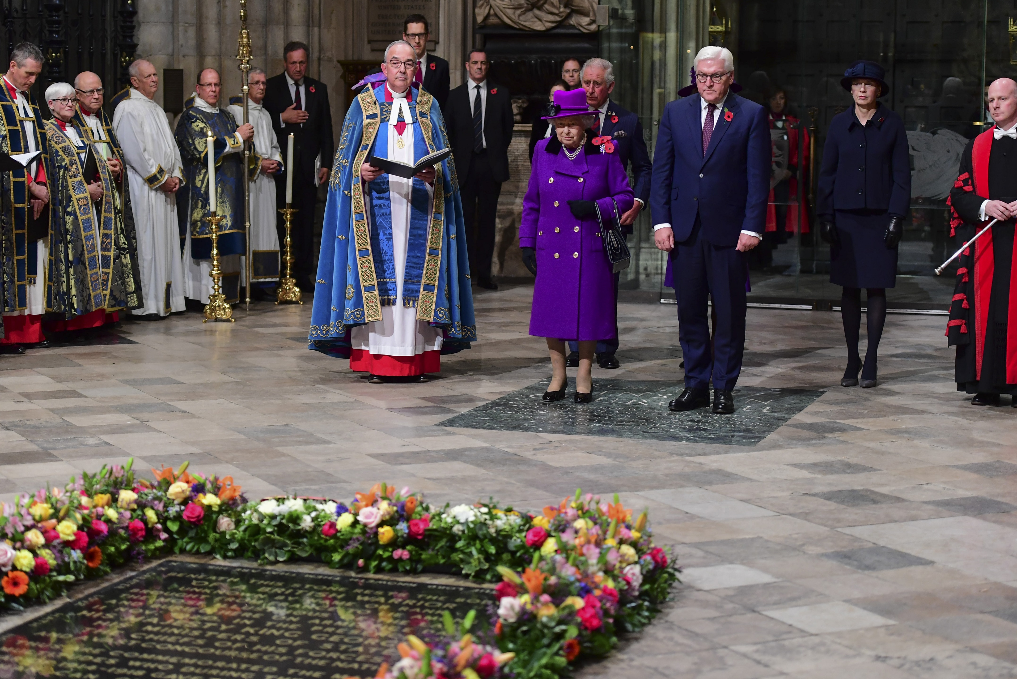 【英语早知道|第01期】双十一， 剁手节还是停战日？